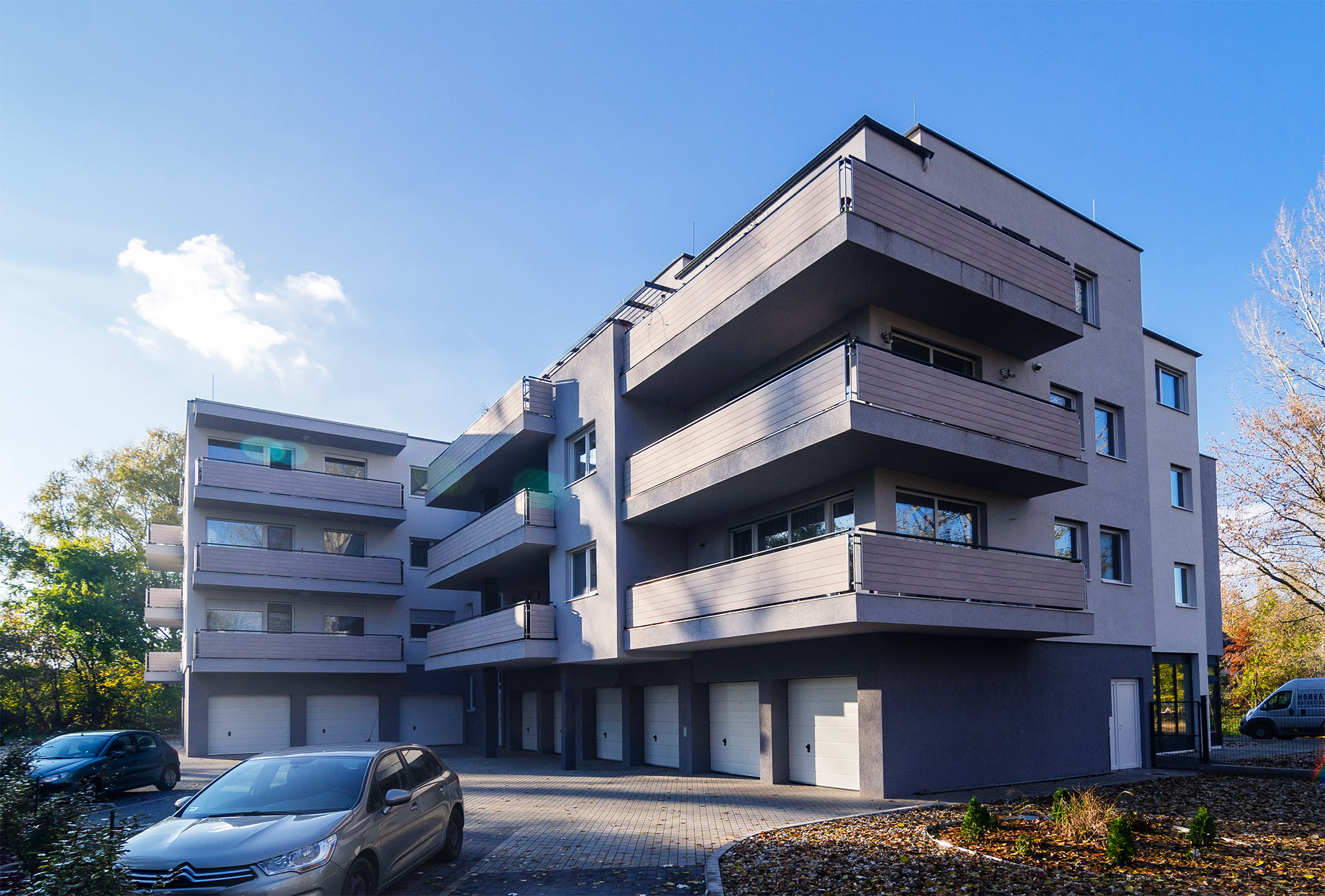 ERZSÉBET KIRÁLYNÉ TÉRI TÁRSASHÁZ