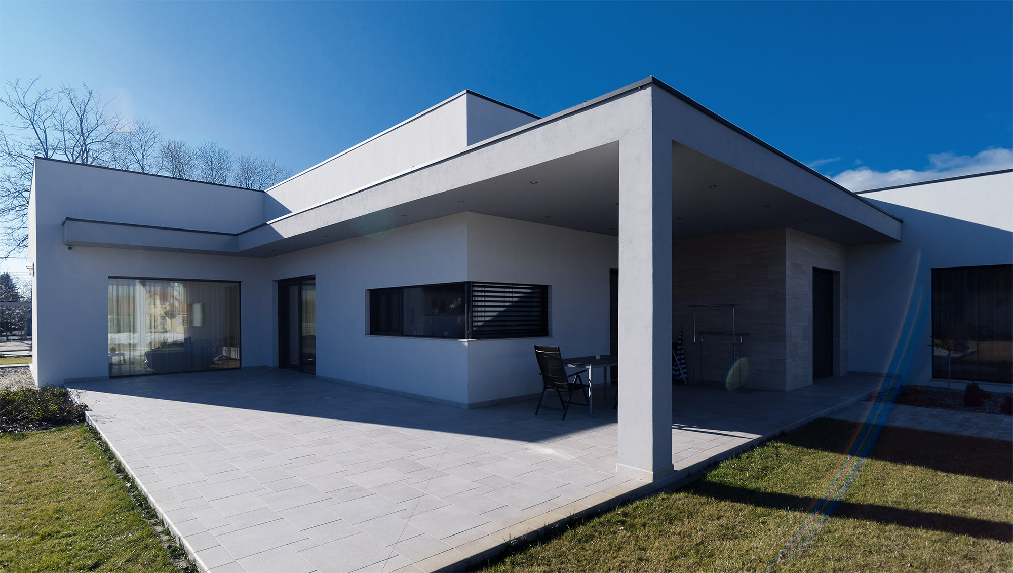 LEVENDULA UTCAI LAKÓÉPÜLET