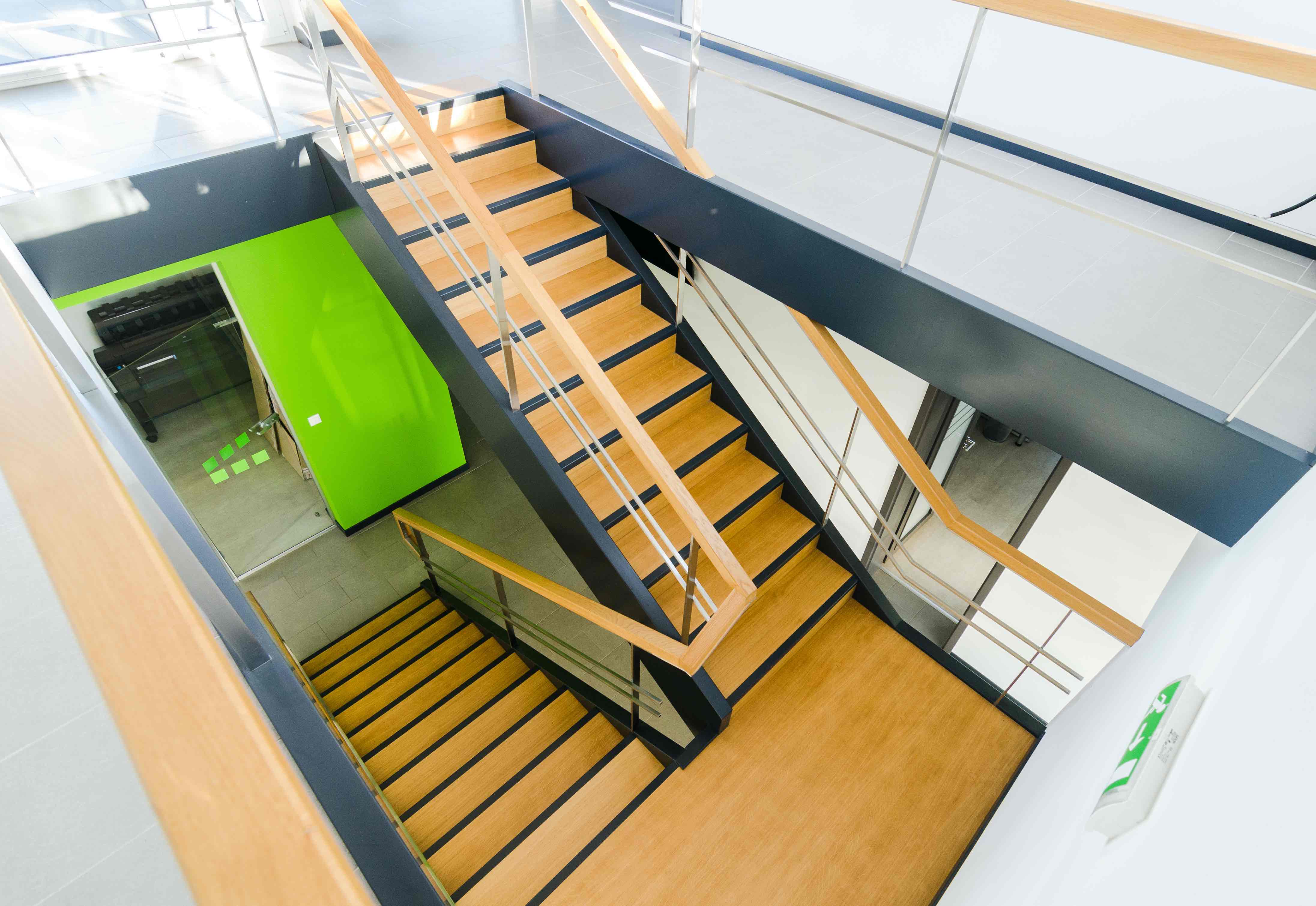 VÍZÉPSZOLG KFT. IRODAHÁZ